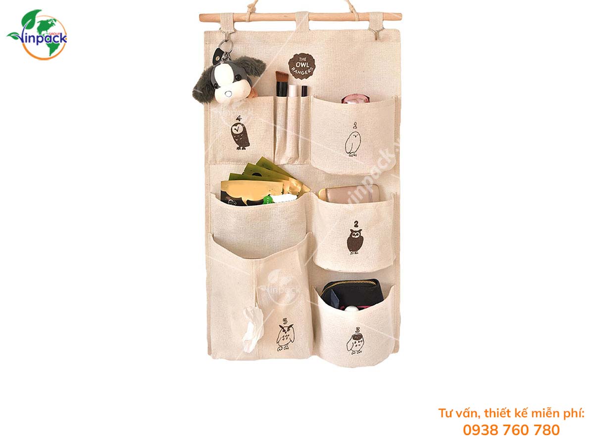 Canvas wall hanging storage bag