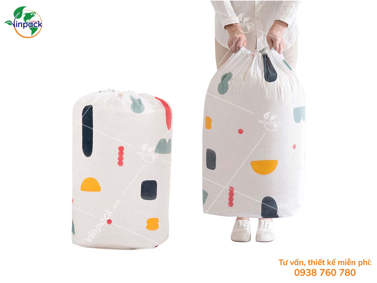 Parachute laundry bag