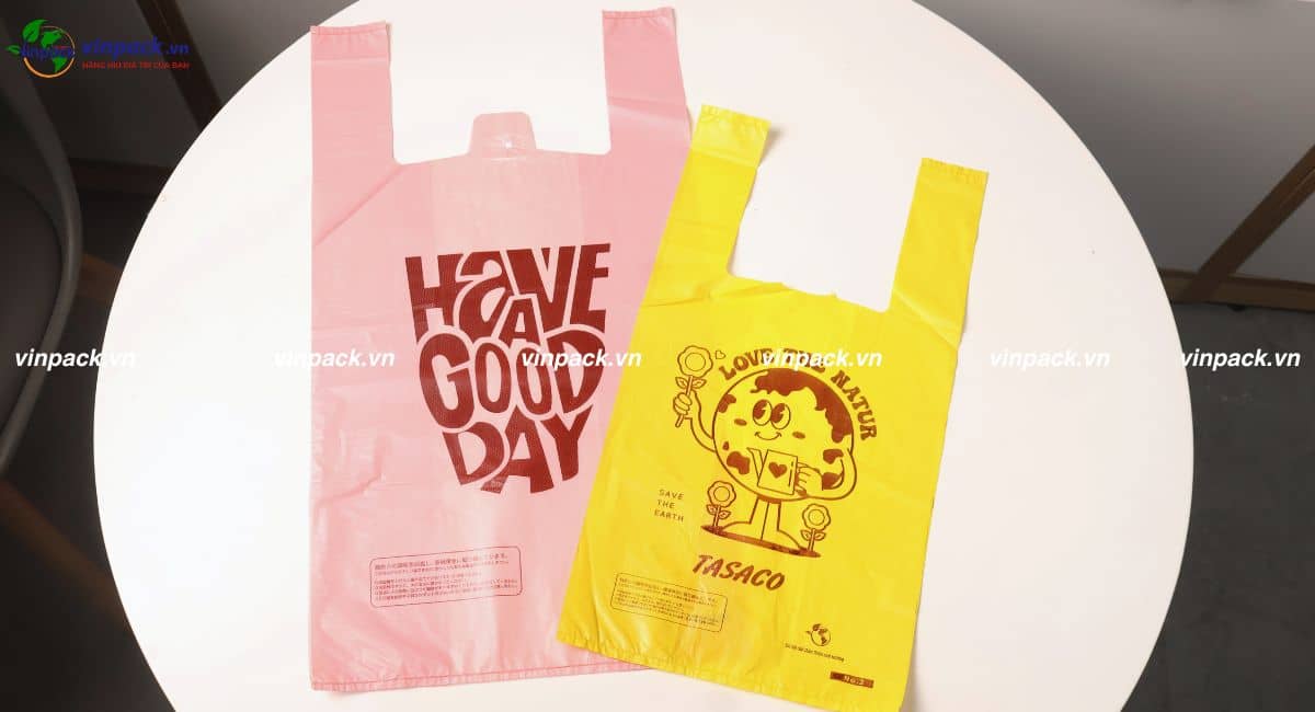 Mẫu túi xốp 2 quai in logo