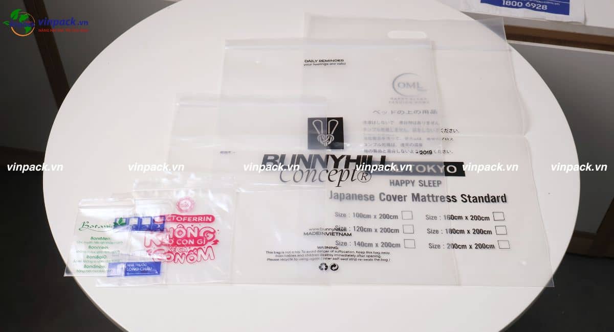 Mẫu túi zip in logo theo yêu càu