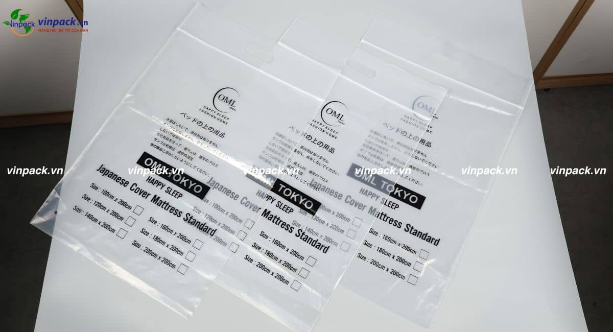 Túi zip quai xách đục lỗ xoài in logo