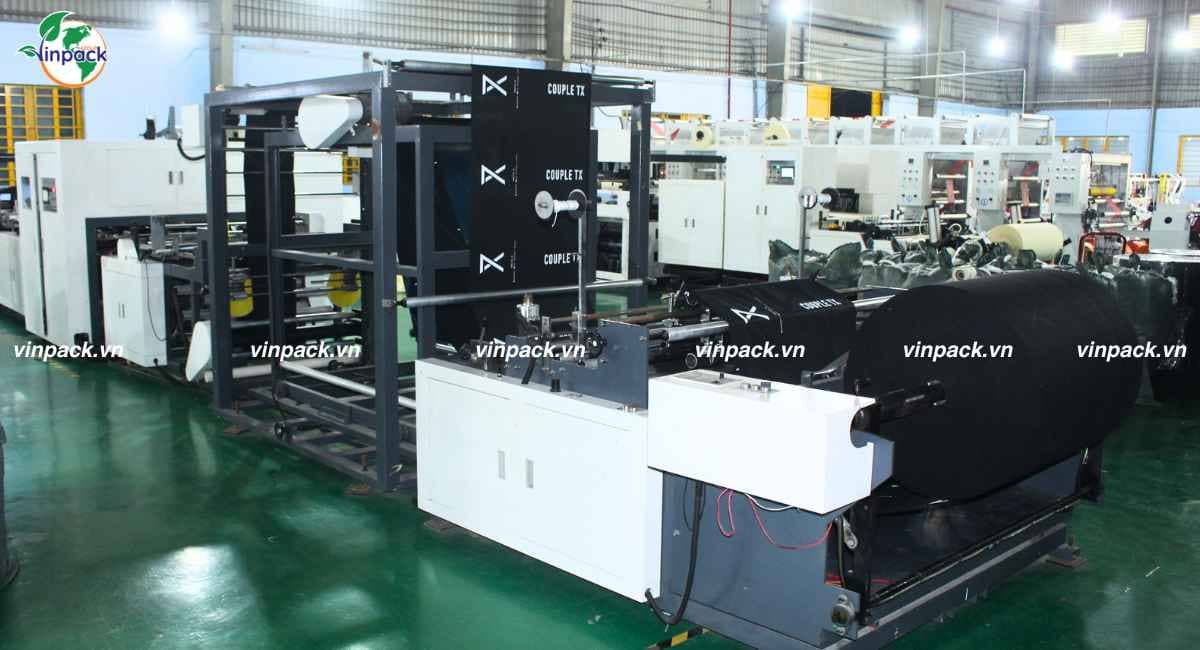 Xưởng may túi vải không dệt đựng quần áo số lượng lớn