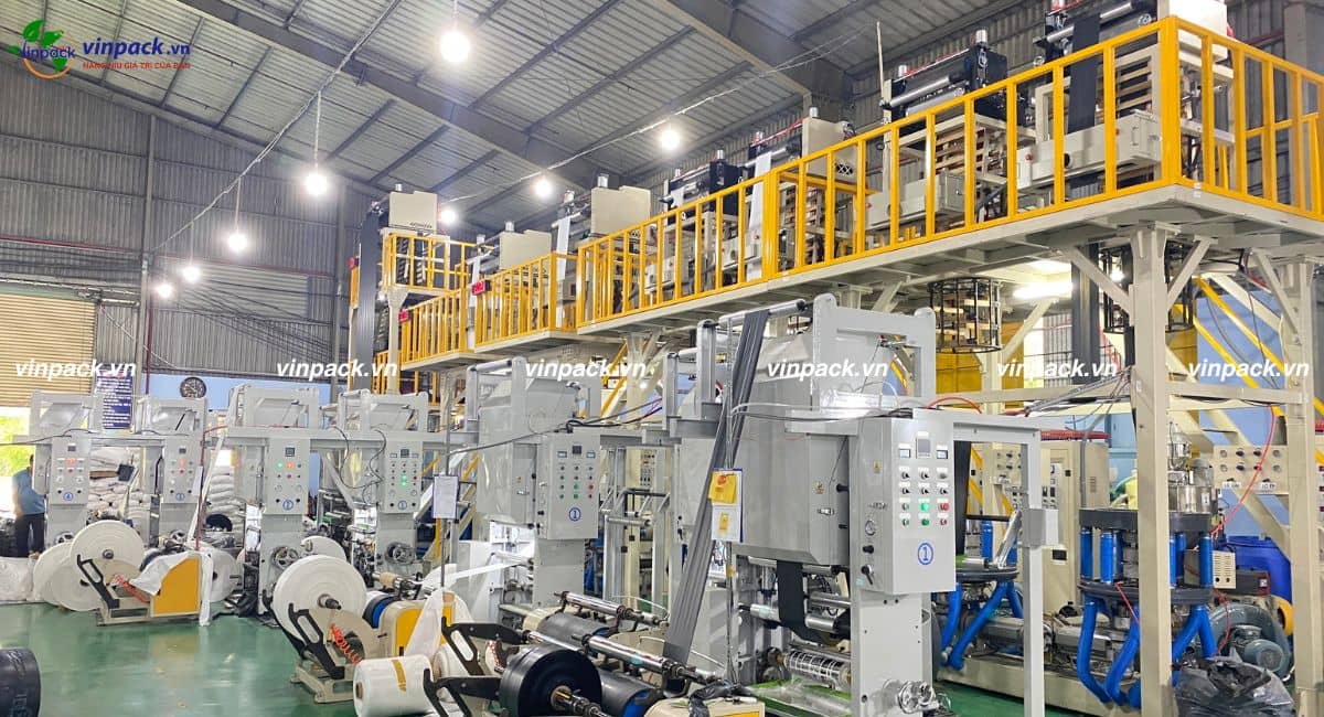 Nhà máy sản xuất túi PE niêm phong của Vinpack
