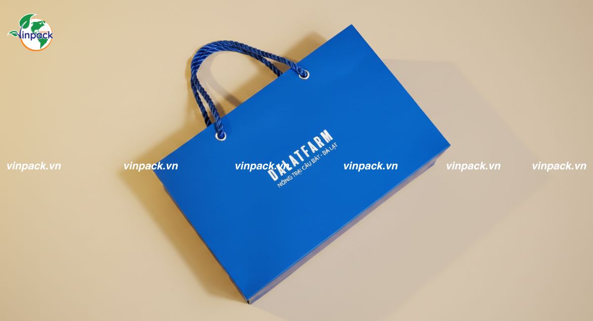 Túi giấy đựng quà tết của DALATFARM
