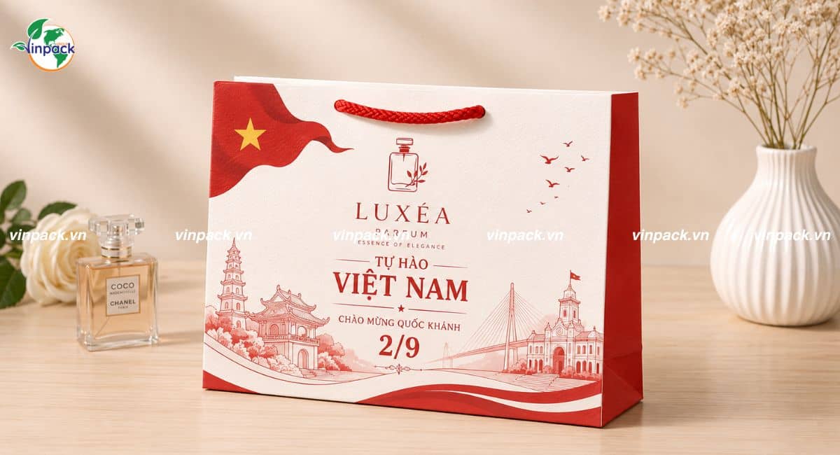 Mẫu túi giấy quà tặng ngày lễ 2/9 in theo yêu cầu
