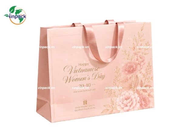 tui-giay-20-10-qua-tang-doanh-nghiep Túi giấy 20/10 quà tặng doanh nghiệp sang trọng gia công theo yêu cầu