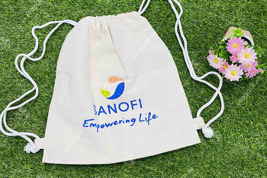 Balo dây rút vải bố đơn giản nhưng đẹp mắt