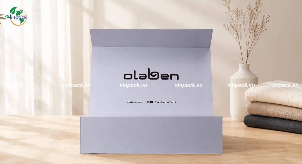 Mẫu hộp giấy nam châm đựng quần gia công theo yêu cầu