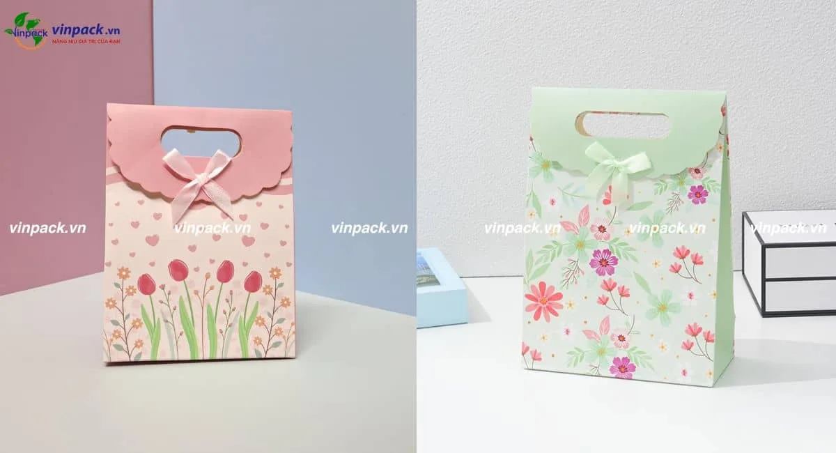 túi giấy quà tặng 8/3 dễ thương gắn nơ