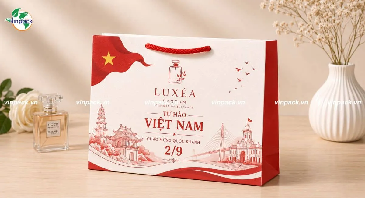 Mẫu túi giấy quà tặng ngày lễ 2/9 in theo yêu cầu