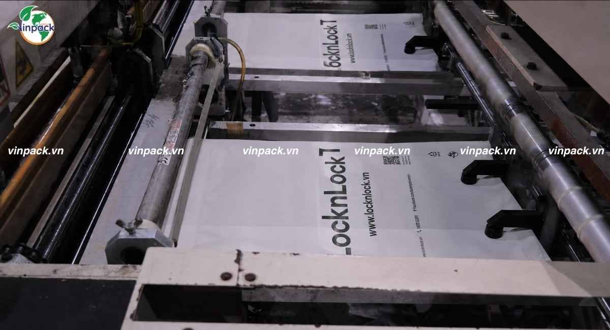 Sản xuất túi 2 quai tự hủy LocknLock