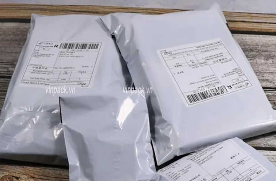Túi dán keo bọc quần áo