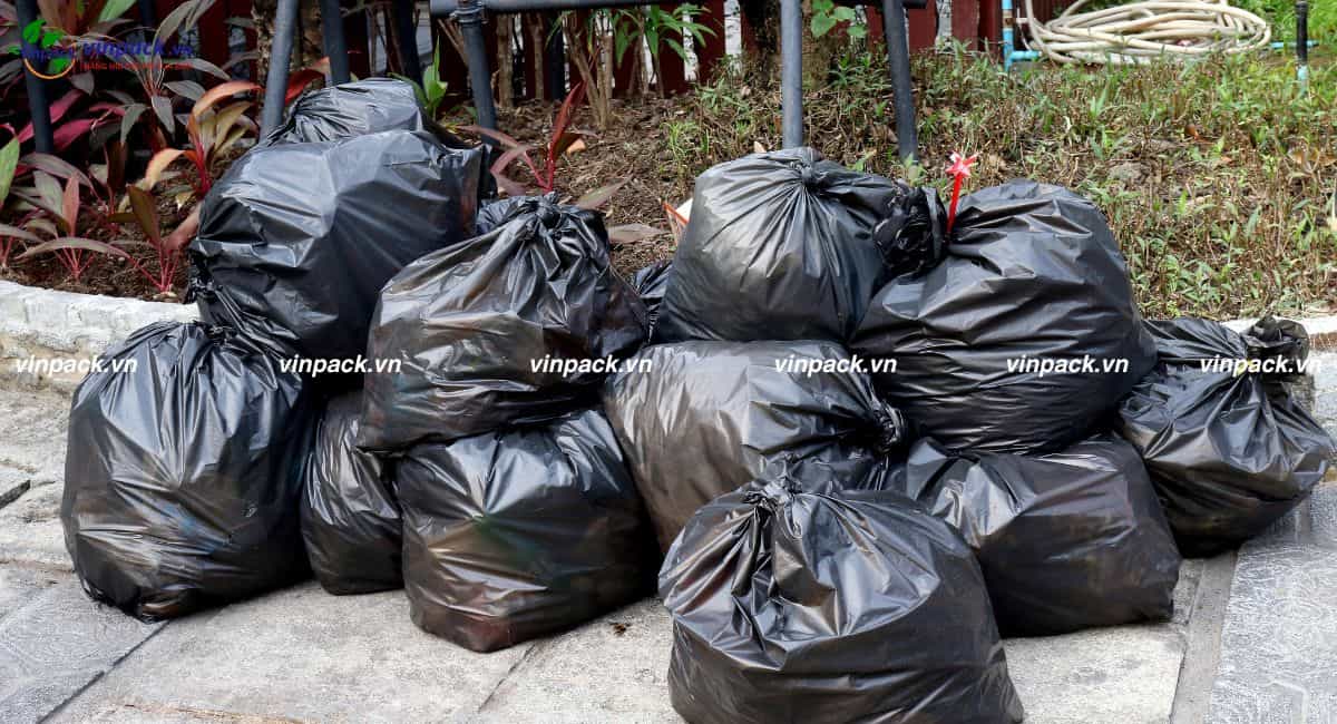 Túi rác công nghiệp PE màu đen khổ lớn