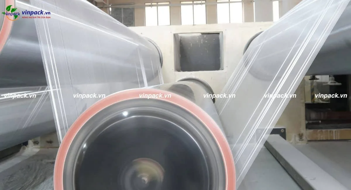 Vinpack sản xuất túi pp dệt cán màng tại TPHCM
