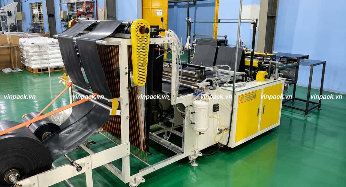 Xưởng sản xuất túi nilon ươm cây 8000 mét vuông của Vinpack
