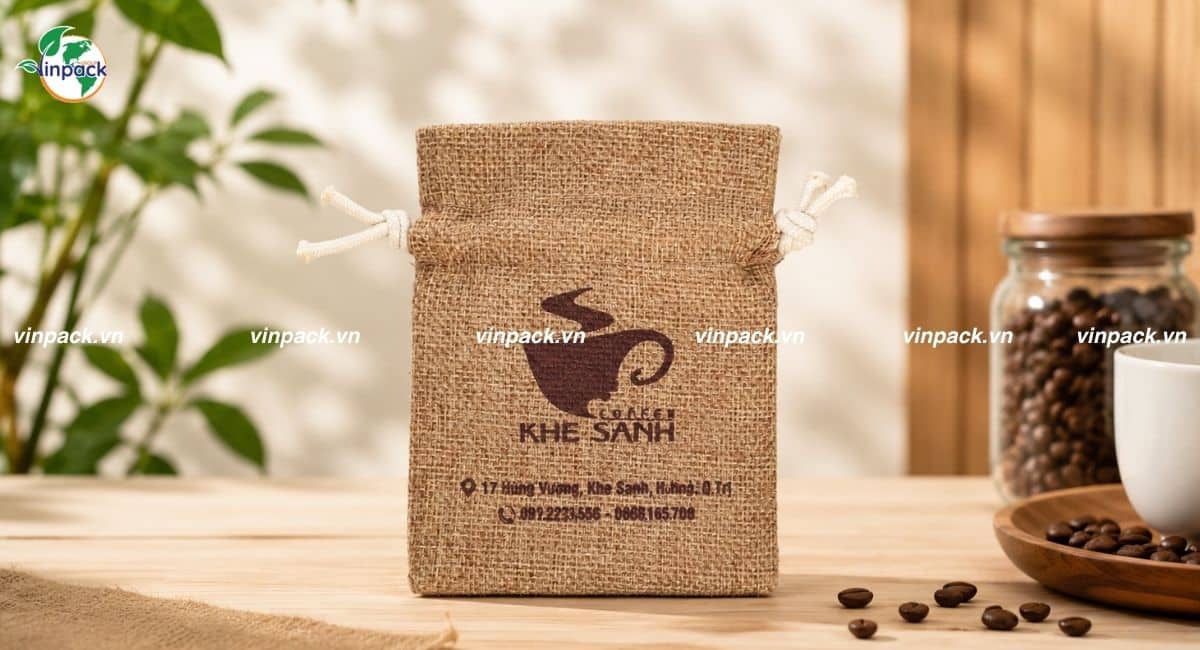 Mẫu túi vải đay dây rút in đơn giản