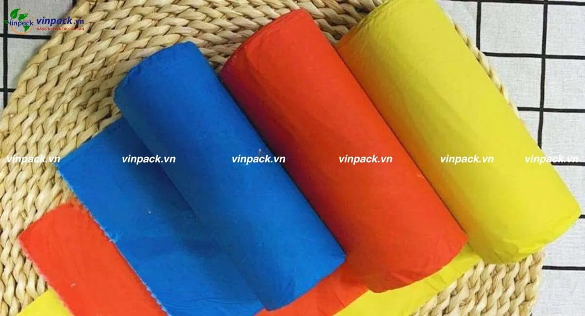 Túi đựng rác cuộn màu đỏ vàng xanh theo yêu cầu