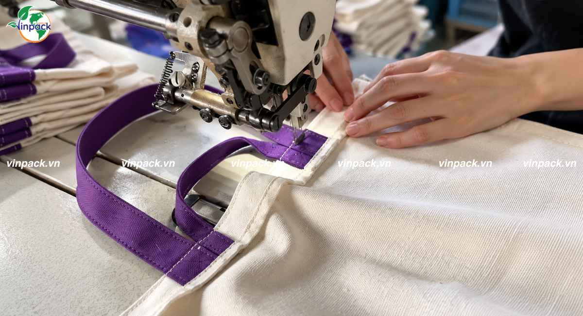 Xưởng sản xuất túi canvas dạng hộp