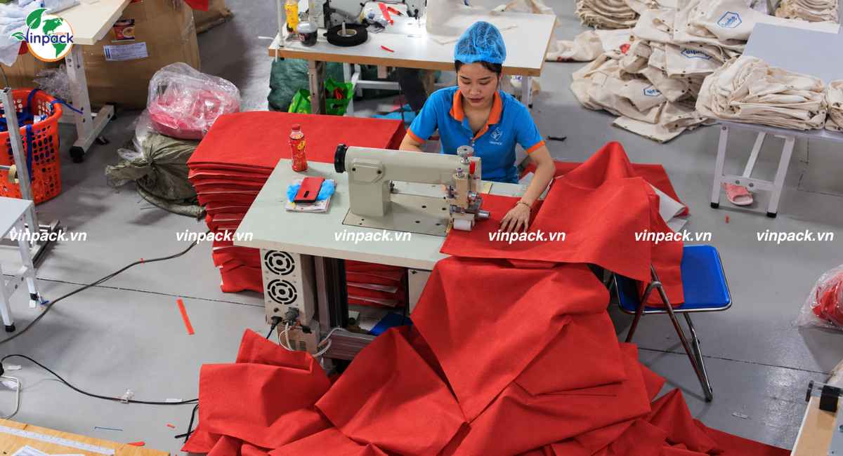 Xưởng sản xuất túi vải canvas theo yêu cầu