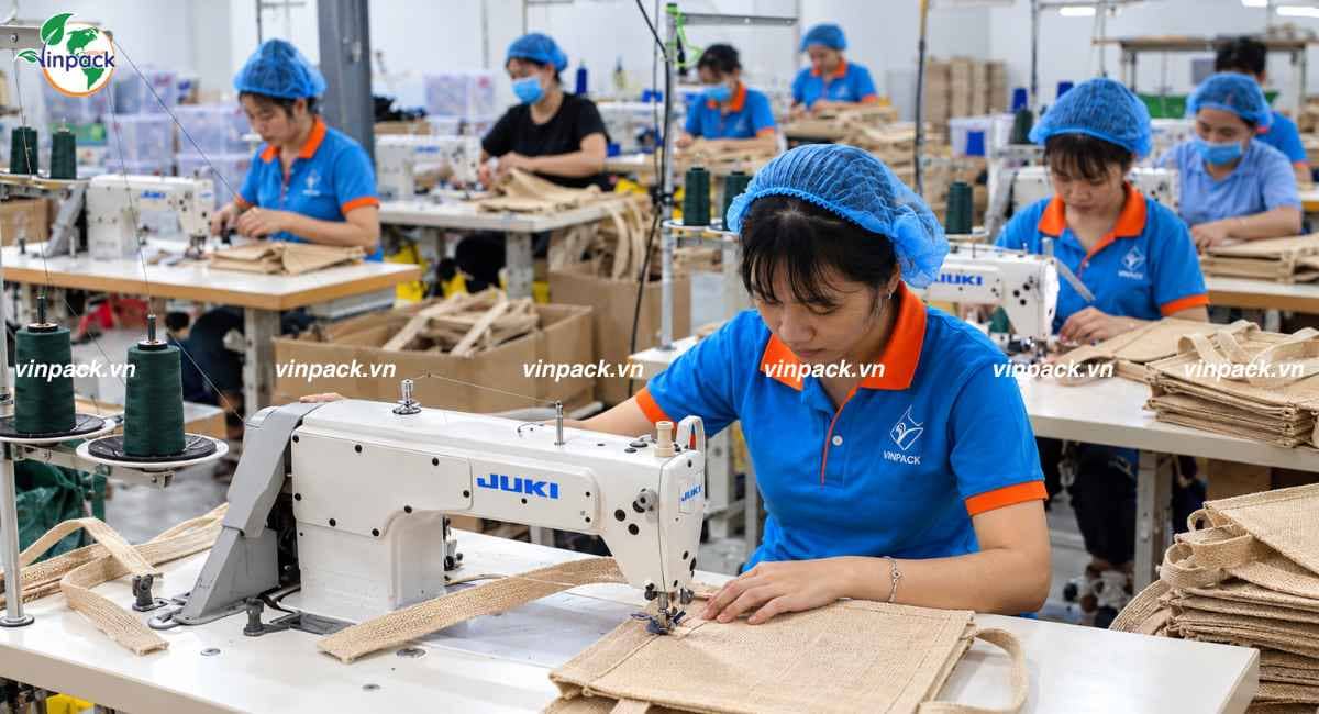 Xưởng sản xuất túi vải đay mỹ phẩm